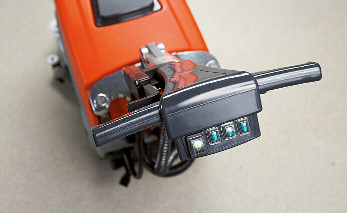 Handscheuermaschine mit leichter Bedienbarkeit.